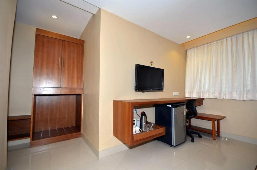 Hotel Prestige Mangaluru Zimmer foto
